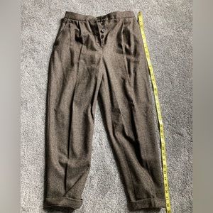 Massimo Dutti 61% wool pleated pants size US 6 (EUR 38)